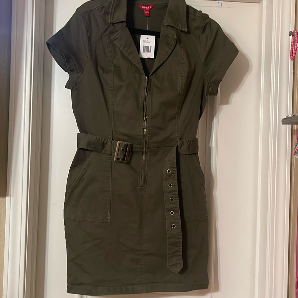 Guess dark green safari dress, never worn, Sz large.